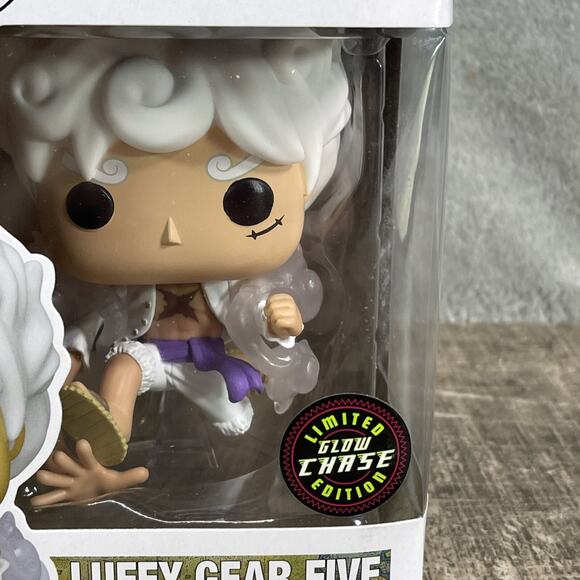 Funko Pop! Vinyl: One Piece - Luffy Gear Five (Glow Chase) #1607 2023 - Picture 2 of 8